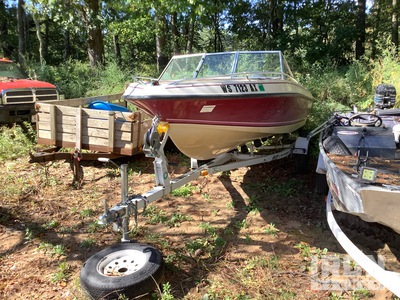 Forester 164 Phatom 16 ft Ski Boat w/ EZ Loader Trailer
