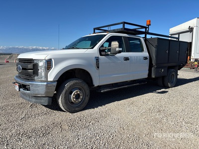 2019 Ford F-350 XLT XL 4x4 Crew Cab Service Truck