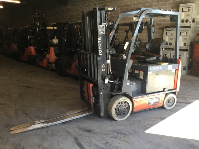 2016 Toyota 8FBCU32 Electric Forklift