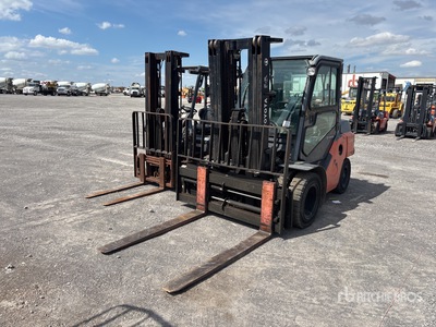 Toyota 8FD35U 6500 lb Pneumatic Tire Chariot Élévateur