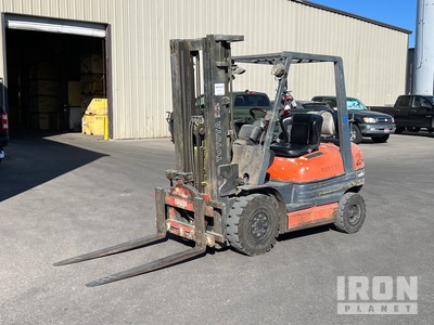 1999 Toyota 6FGU25 4900 lb Cushion Tire Forklift