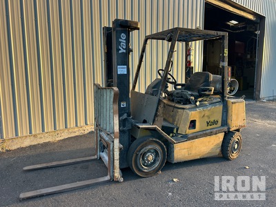 Yale GP050 4400 lb Pneumatic Tire Forklift