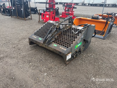 2016 Bobcat LR5B 60 in Râteau paysager et chargeuse compacte