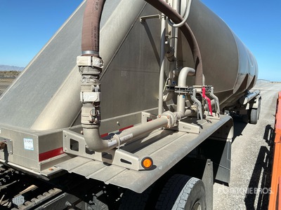 MAC Twin Maxx Tanker Trailer