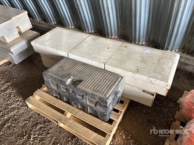 Quantity of (2) Tool Box Utensili