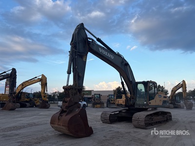 2013 Volvo EC300DL Escavatore cingolato