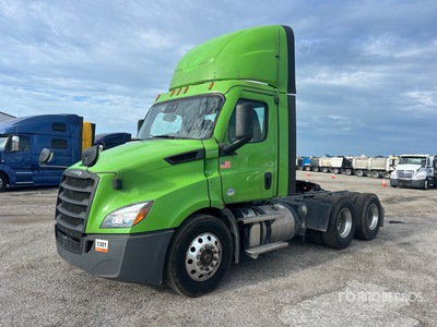 2022 Freightliner Cascadia 116 6x4 Ciągnik siodłowy T/A z kabiną dzienną