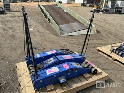 (3) Floor Jacks