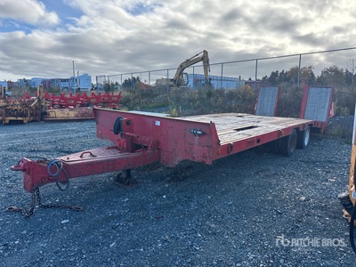 2003 Craig 26 ft T/A Equipment Trailer