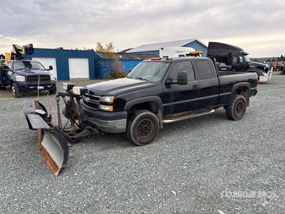2006 Chevrolet Silverado 2500 4x4 Extended Cab Pickup