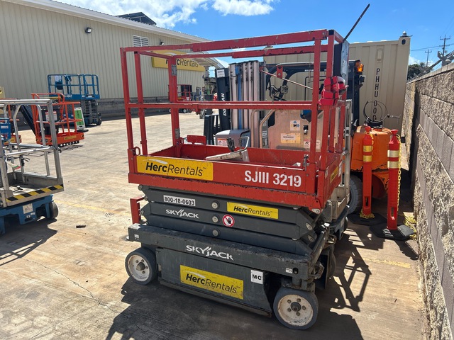 2017 Skyjack SJIII-3219 Electric Scissor Lift