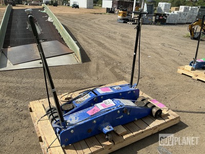 (2) Floor Jacks