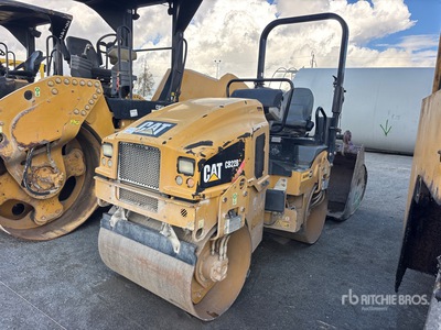2015 Cat CB22B Double Drum Roller