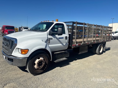 2013 Ford F-650 4x2 Flatbed Truck