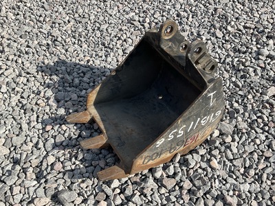 12 in Digging Cucharon / Excavator Bucket - Fits Mini Excavator