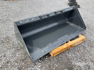 67 in Digging Cucharon para Minicargador (Sin Usar) / Skid Steer Bucket