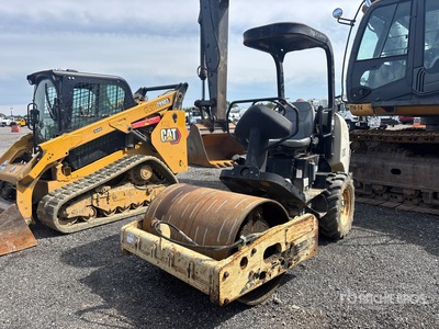 1992 Ingersoll Rand SD-25D Smooth Drum Compactor