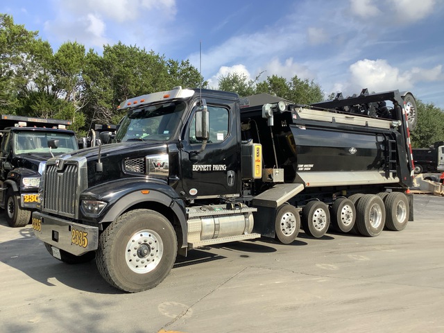 2025 Western Star 47X 14x4 Six Axle Dump Truck 2025 Western Star 47X 14x4 Six Axle Dump Truck