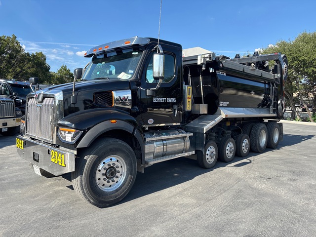 2025 Western Star 47X 14x4 Six Axle Dump Truck 2025 Western Star 47X 14x4 Six Axle Dump Truck
