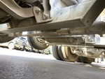 Underbody with Non-Driven Drop Axle (2)