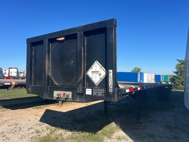 2015 Transcraft 48 ft T/A Flatbed Trailer