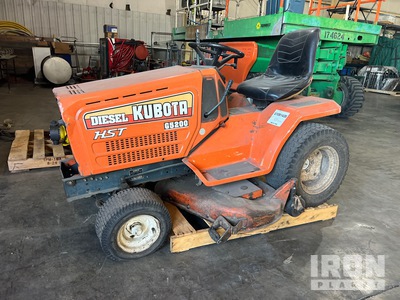 Kubota G5200 HST 4x2 Ride-On Rasenmäher