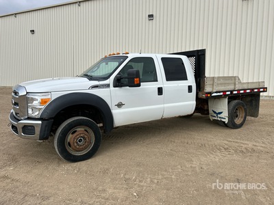 2013 Ford F-550 XLT 4x4 Crew Cab Flatbed Truck