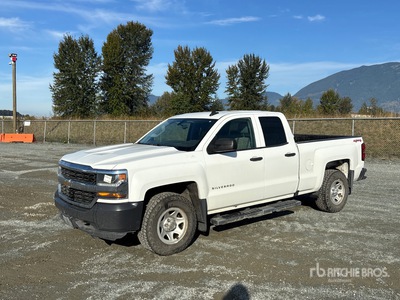 2017 Chevrolet Silverado 1500 4x4 Extended Cab Pickup