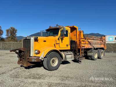 2010 Peterbilt 367 6x4 Schneepflug-Lastzug