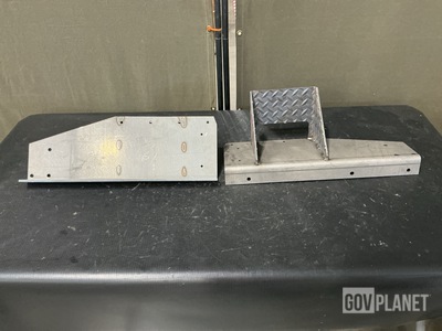 (25) 11597732-1 Fender Braces