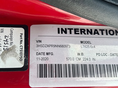 2022 International LT625 6x4 Cabeza Tractora Cabina Dormitorio