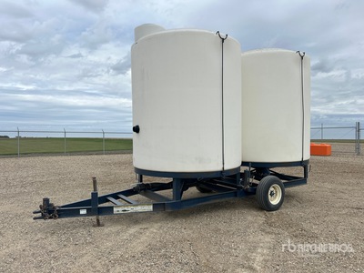 Free Form 6000 gal Tow-Behind S/A Fertilizer Cart