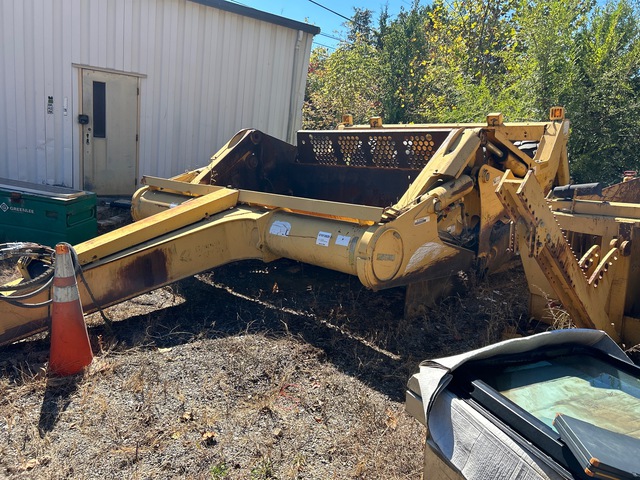 2006 John Deere 1810E 4 Tire Ejector Pull Scraper 2006 John Deere 1810E 4 Tire Ejector Pull Scraper