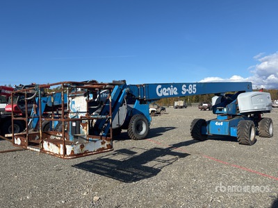 2014 Genie S85 4WD Diesel Plataforma Elevadora Telescópica (Inoperable)