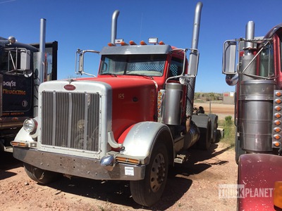 2006 Peterbilt 378 6x4 トラックトラクター(T/A) (Inoperable)