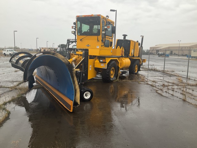 Oshkosh H-27 23-G1 Snow Plow Truck