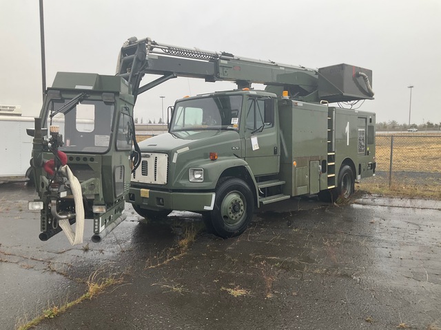 1999 Freightliner FL70 De-Icer Truck