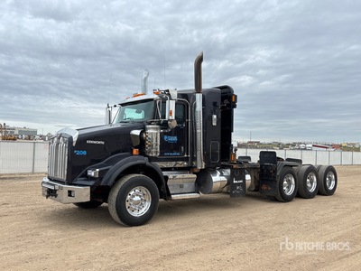 2020 Kenworth T800 8x6 Tri/A Sleeper Truck Tractor