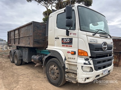 2018 Hino 500 FM 2632 6x4 Hooklift Truck