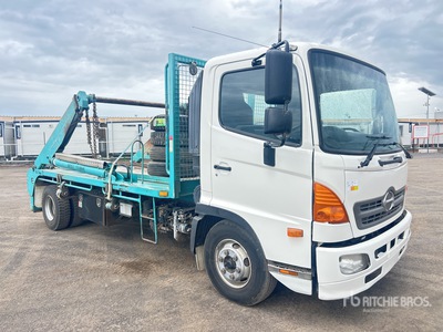 2016 Hino 500 FC 1022 4x2 Lugger Truck