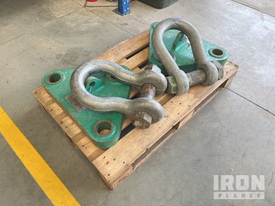 Quantity of 110t Triangles & 85t Shackles