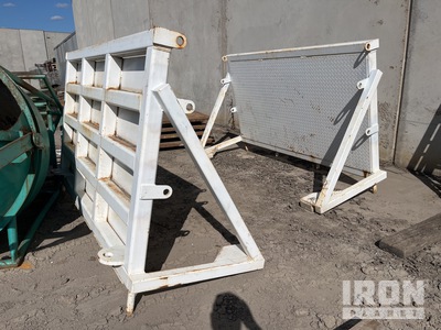 Quantity of (2) Trailer Headboards Parti di autocarro