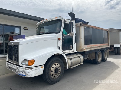 2005 International Eagle 9200L T/A Dump Truck
