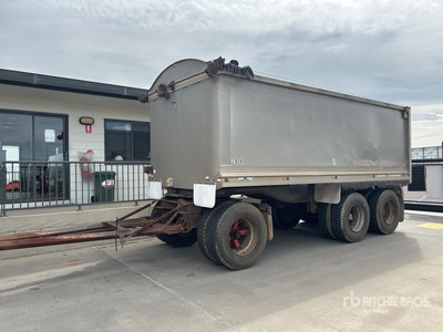2003 Hamelex White 5.9 m Super Dog End Dump Trailer