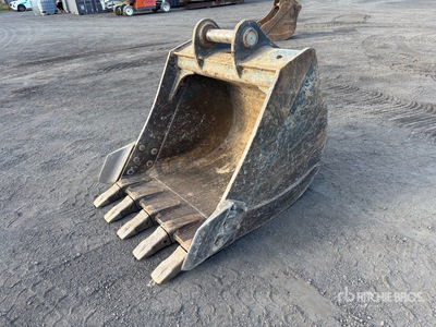 1100 mm Q/C Digging Excavator Bucket - Fits 20 - 25 ton