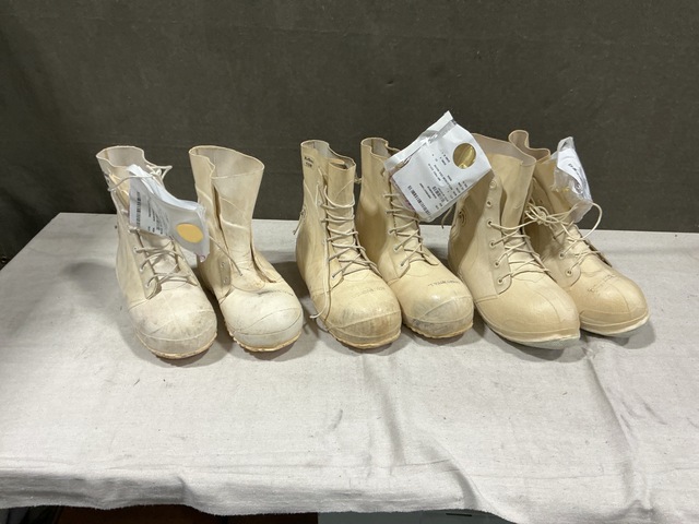 (13) Pairs of Extreme Cold Weather Boots