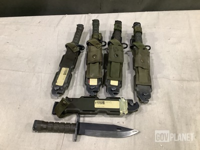 (51) Bayonet Knives w/Scabbards