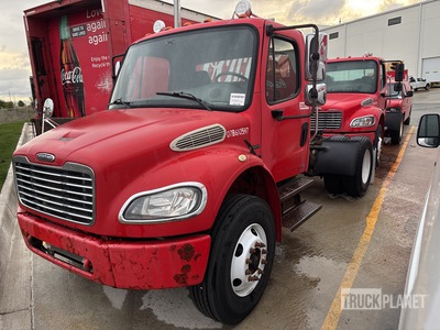 2007 Freightliner M2 106 4x2 S/A Day Cab Truck Tractor (Inoperable)