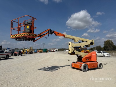 2014 JLG E400AJP Electric Articulating Boom Lift