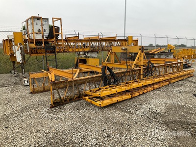 Gomaco C-450 Bridge Deck Finisher